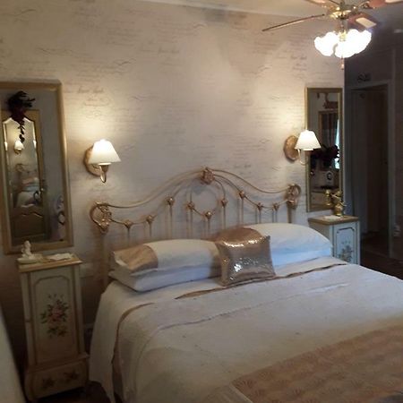 Moulin De La Civiere Bed and Breakfast Kergrist-Moelou Εξωτερικό φωτογραφία