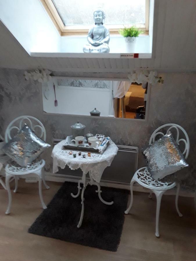 Moulin De La Civiere Bed and Breakfast Kergrist-Moelou Εξωτερικό φωτογραφία