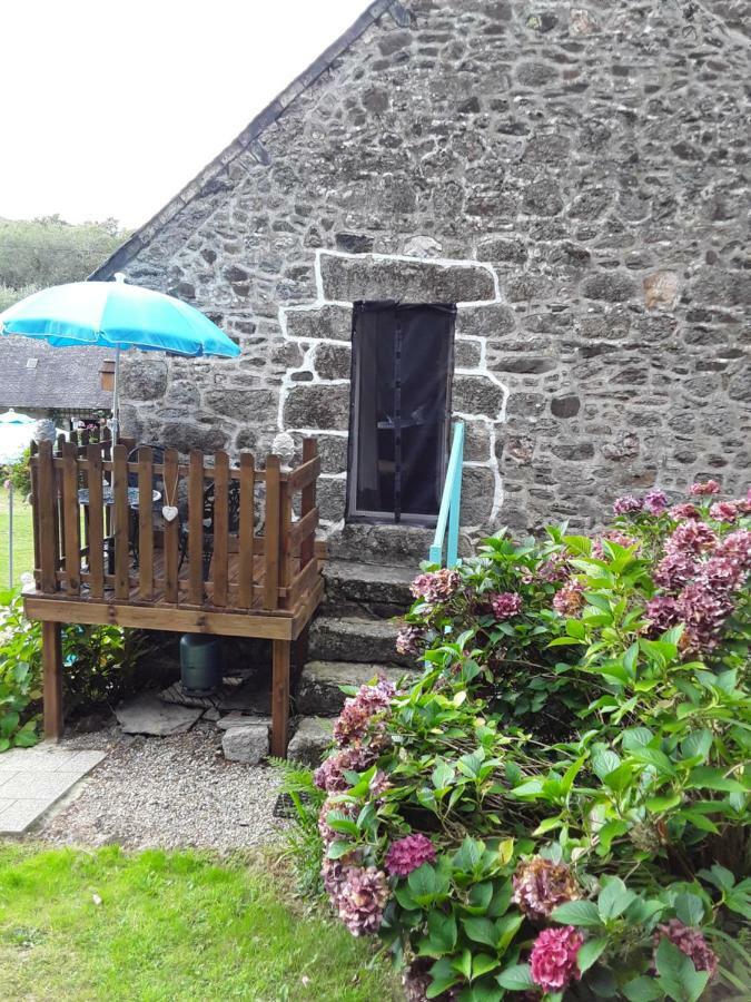 Moulin De La Civiere Bed and Breakfast Kergrist-Moelou Εξωτερικό φωτογραφία